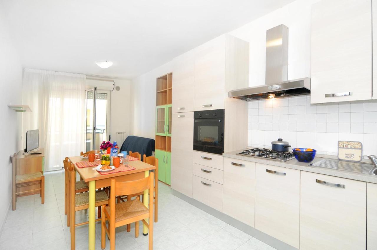 Cristoforo Colombo Lägenhet Caorle Exteriör bild